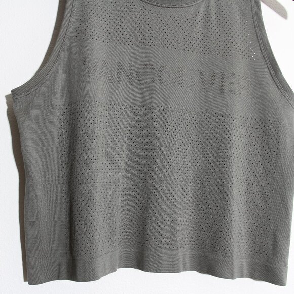 Lululemon Breeze By Muscle Crop Tank *Vancouver Grey Sage Green Silverescent 6 - Picture 4 of 11